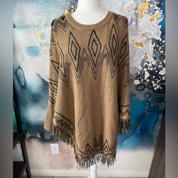 Fringe Trim Knit Poncho - Picture 3 of 7